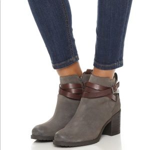 Sam Edelman Hannah Lug Sole Booties $140 Sz 7.5 M